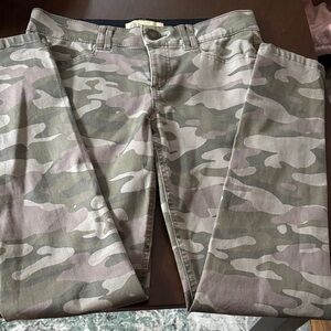 NWOT Democracy Camouflage AbTechnology tan brown size 4 womens worn